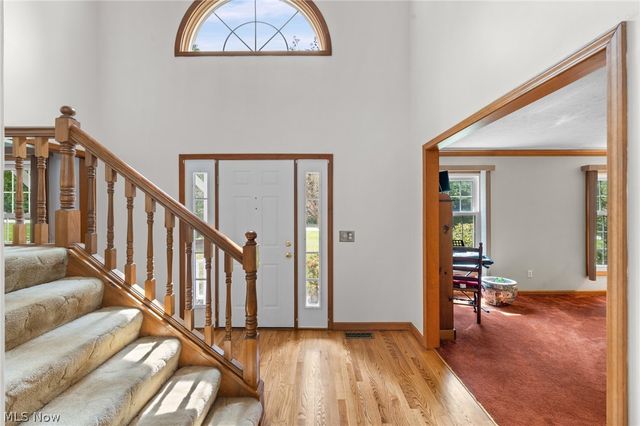8572 Lake In The Woods Trail, Chagrin Falls, OH 44023