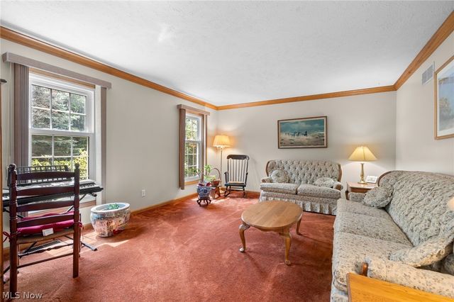 8572 Lake In The Woods Trail, Chagrin Falls, OH 44023