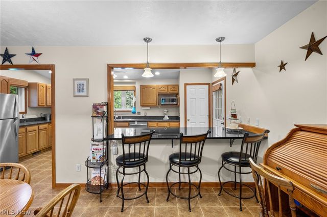 8572 Lake In The Woods Trail, Chagrin Falls, OH 44023