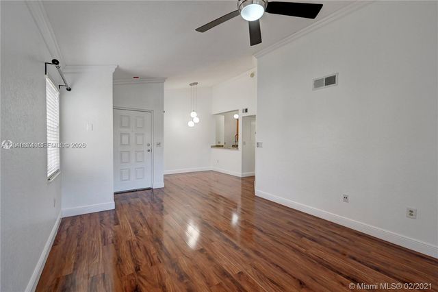 2850 N Oakland Forest Dr 202, Oakland Park, FL 33309