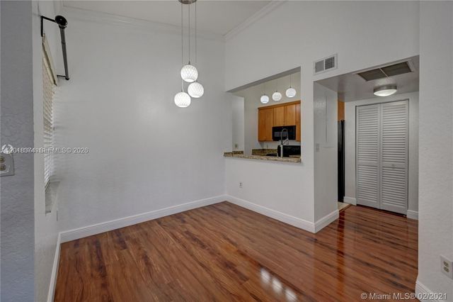 2850 N Oakland Forest Dr 202, Oakland Park, FL 33309