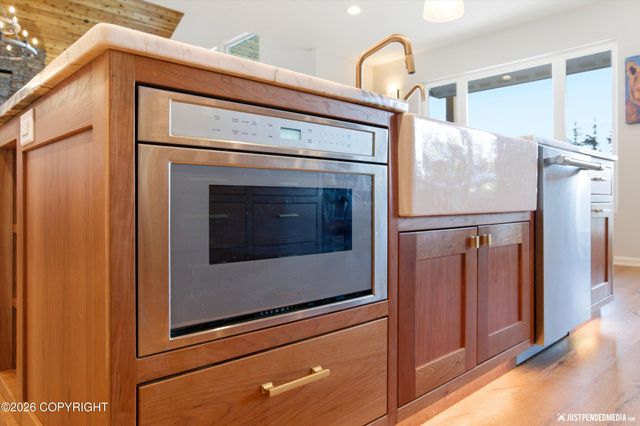 7990 Paine Road, Anchorage, AK 99516