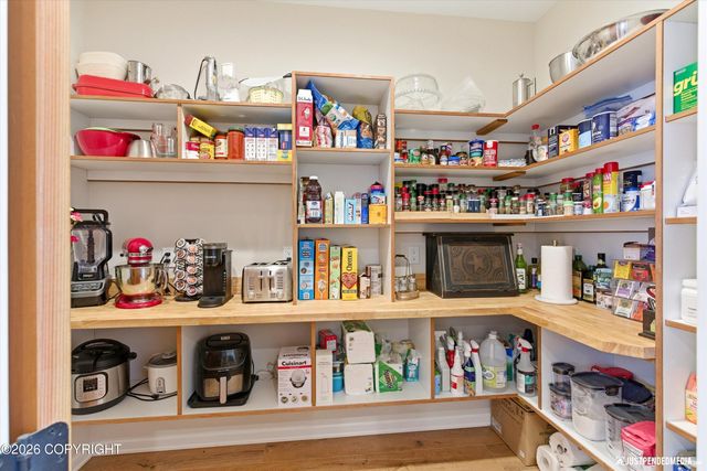 7990 Paine Road, Anchorage, AK 99516