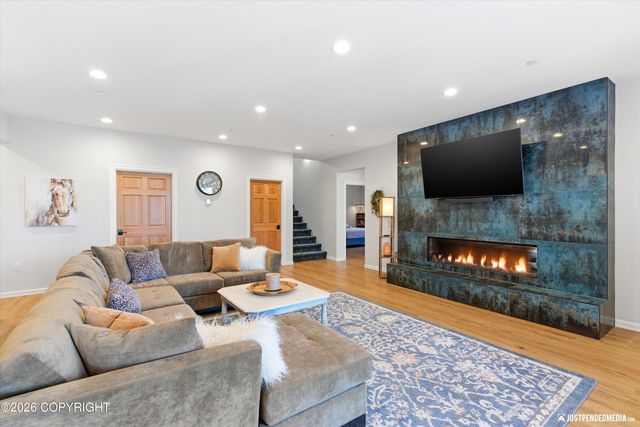 7990 Paine Road, Anchorage, AK 99516