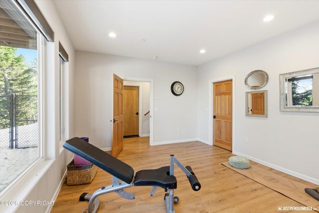 7990 Paine Road, Anchorage, AK 99516