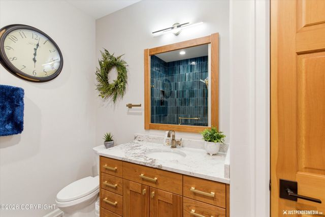 7990 Paine Road, Anchorage, AK 99516