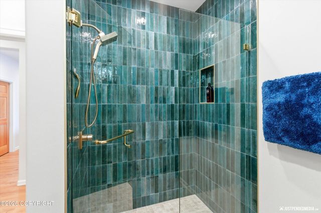 7990 Paine Road, Anchorage, AK 99516