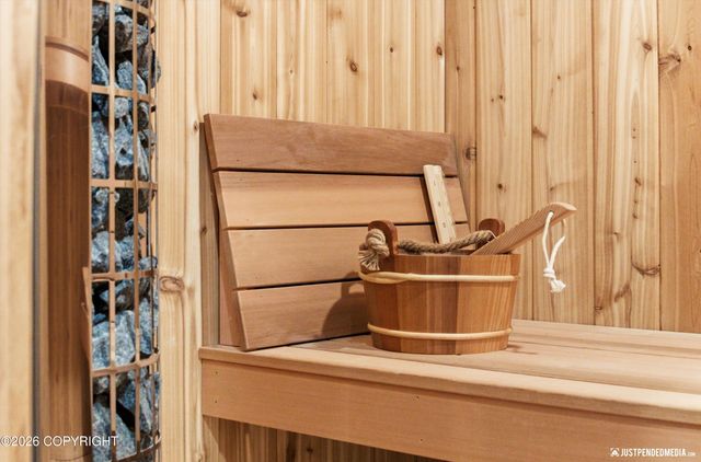 7990 Paine Road, Anchorage, AK 99516