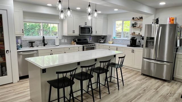 54879 Indian Lake, Dowagiac, MI 49047