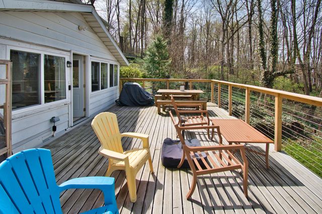 54879 Indian Lake, Dowagiac, MI 49047