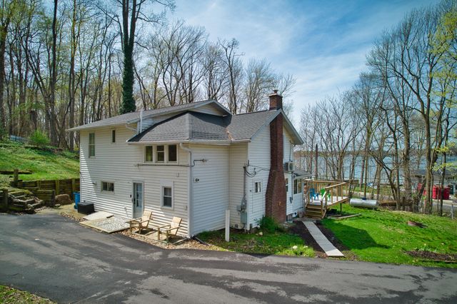 54879 Indian Lake, Dowagiac, MI 49047