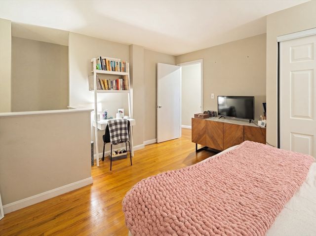 356-358 Main St 12, Boston, MA 02129