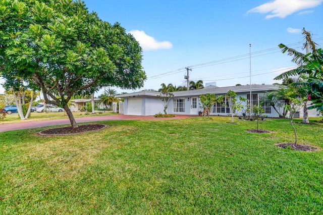 2842 SW 4th Street, Boynton Beach, FL 33435