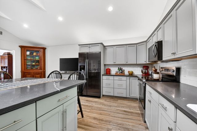 2842 SW 4th Street, Boynton Beach, FL 33435