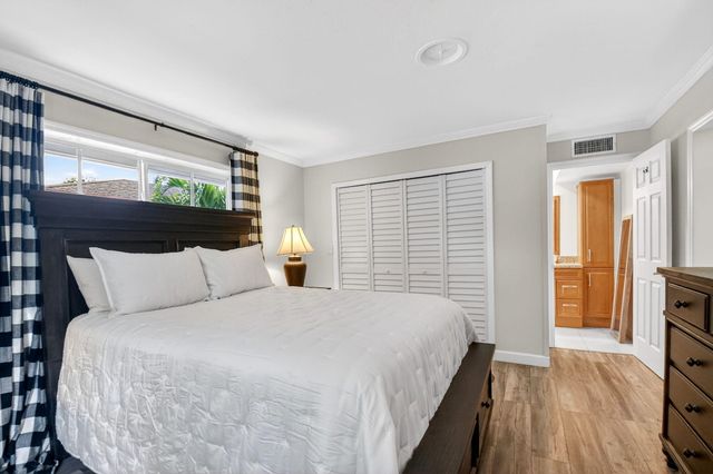 2842 SW 4th Street, Boynton Beach, FL 33435