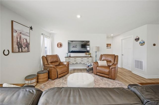 101 Tuscorora LN, Moyock, NC 27958