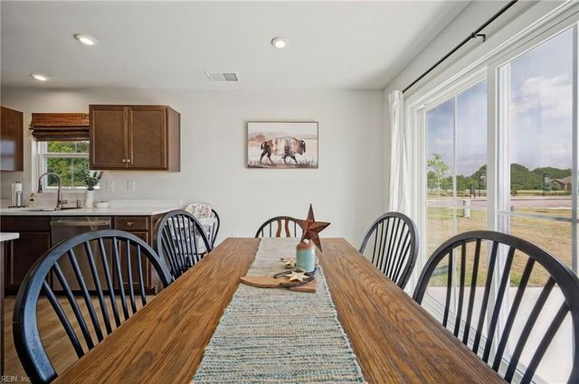 101 Tuscorora LN, Moyock, NC 27958