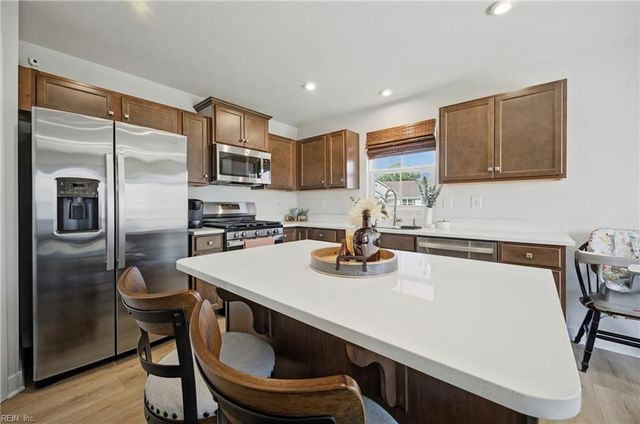 101 Tuscorora LN, Moyock, NC 27958