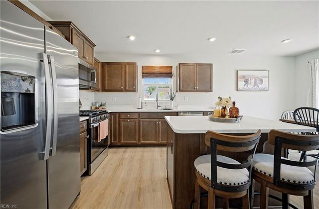 101 Tuscorora LN, Moyock, NC 27958