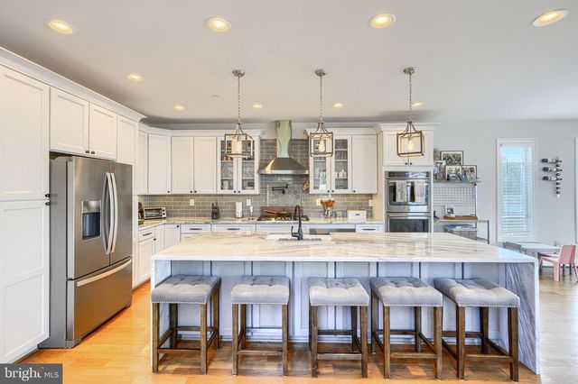 9128 TODD AVE, Fort Howard, MD 21052