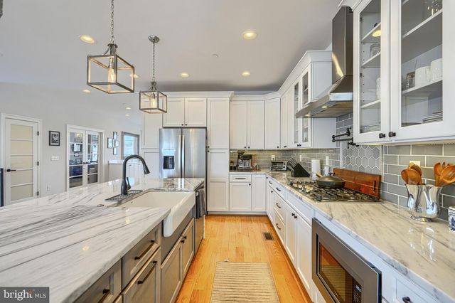 9128 TODD AVE, Fort Howard, MD 21052