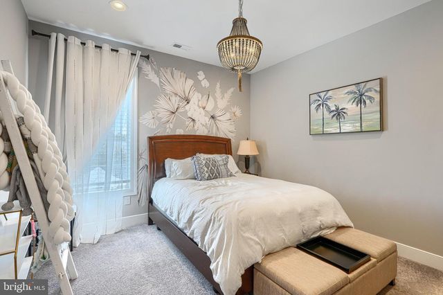 9128 TODD AVE, Fort Howard, MD 21052