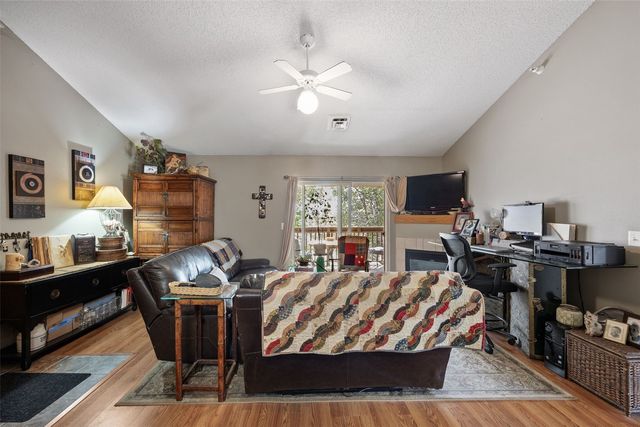 1020 240th Street 8, North Liberty, IA 52317