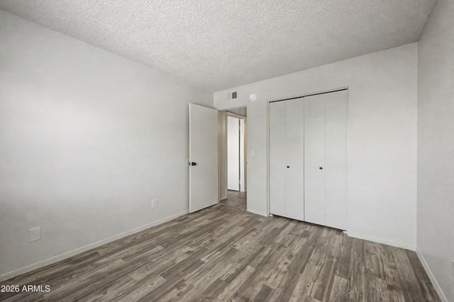 5838 N 48TH Avenue, Glendale, AZ 85301