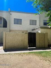 5838 N 48TH Avenue, Glendale, AZ 85301