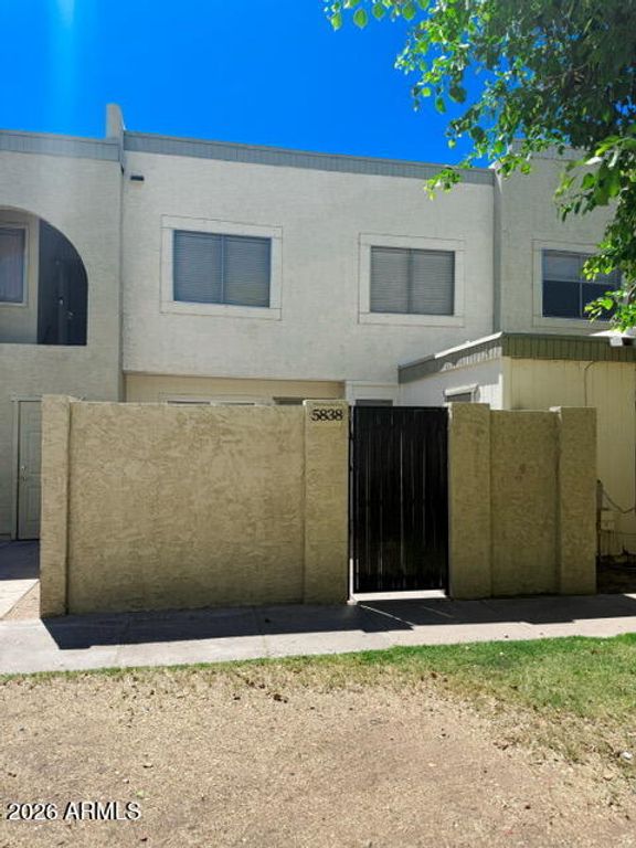5838 N 48TH Avenue, Glendale, AZ 85301