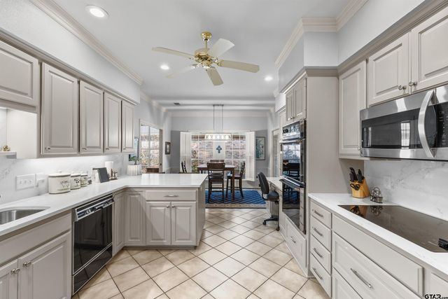 406 Brighton Court, Tyler, TX 75701