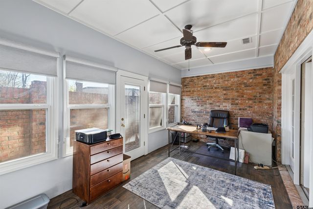 406 Brighton Court, Tyler, TX 75701