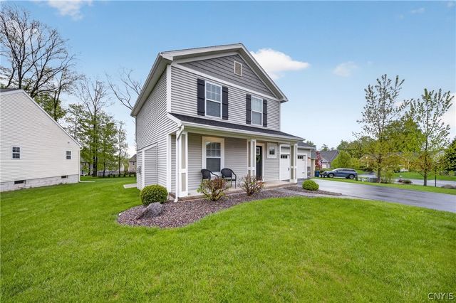 8200 Venetian Drive, Lysander, NY 13027