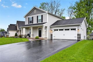 8200 Venetian Drive, Lysander, NY 13027