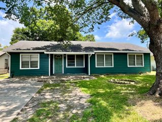 2922 Robinson Boulevard, Texas City, TX 77590