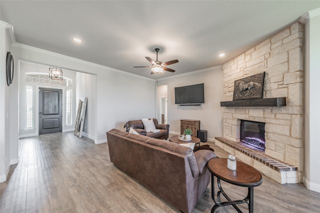 2230 County Road 2360, Decatur, TX 76234