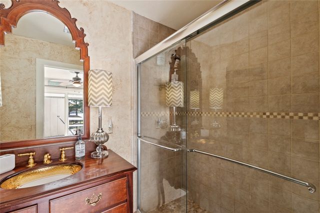 230 Bushwhacker Drive, Mabank, TX 75156