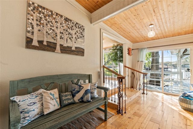 230 Bushwhacker Drive, Mabank, TX 75156