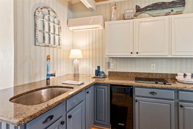 230 Bushwhacker Drive, Mabank, TX 75156