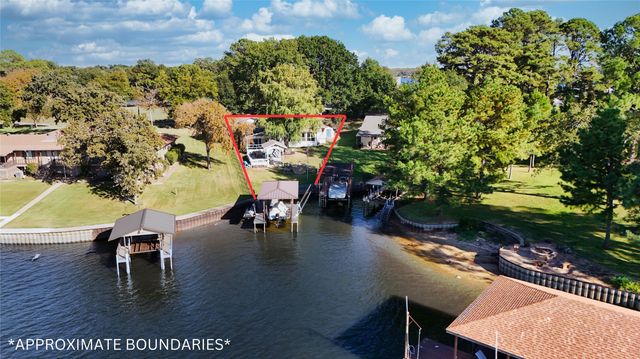 230 Bushwhacker Drive, Mabank, TX 75156