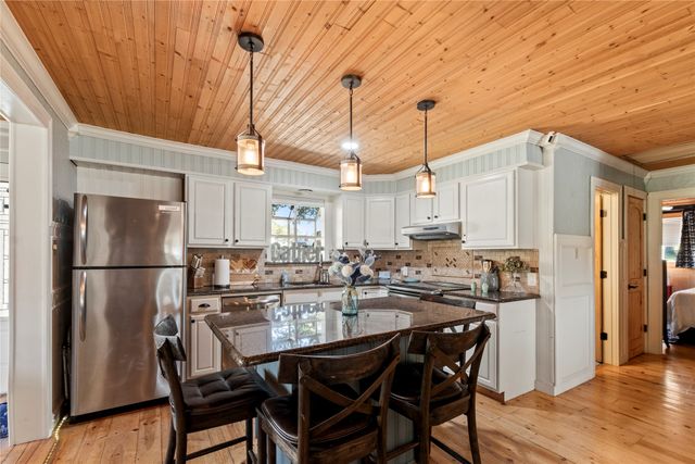 230 Bushwhacker Drive, Mabank, TX 75156