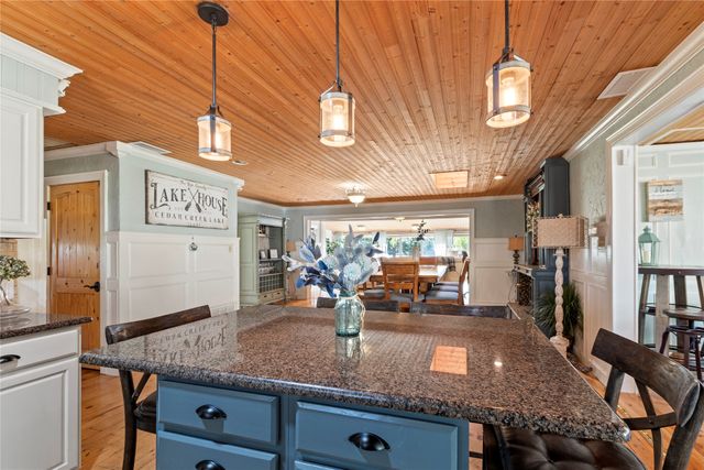 230 Bushwhacker Drive, Mabank, TX 75156