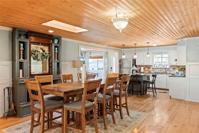 230 Bushwhacker Drive, Mabank, TX 75156