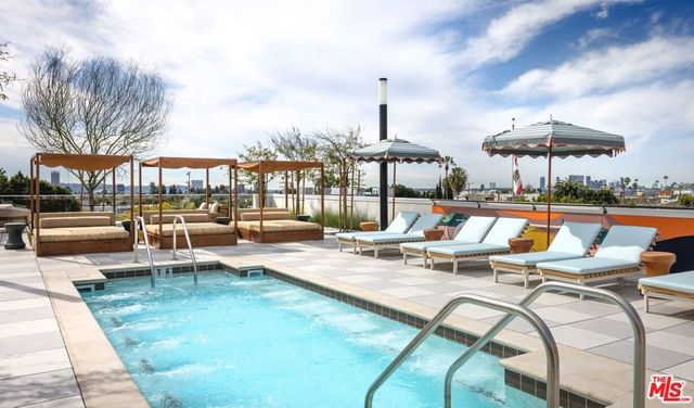 7617 Santa Monica Boulevard 323, West Hollywood, CA 90046