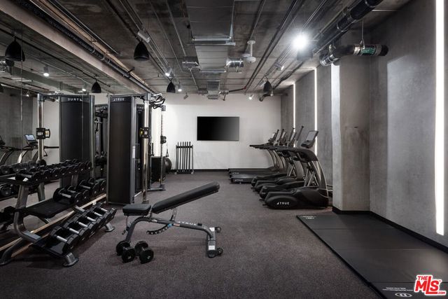 7617 Santa Monica Boulevard 323, West Hollywood, CA 90046