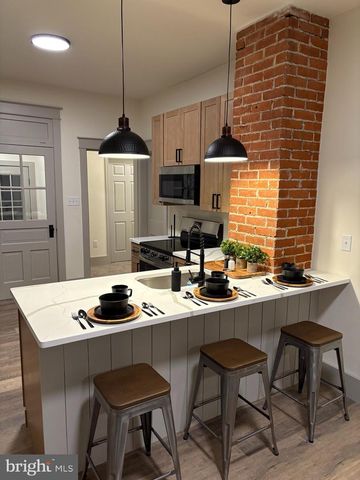 207 E LEHMAN ST, Lebanon, PA 17046