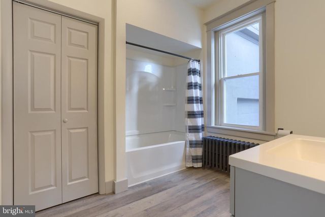 207 E LEHMAN ST, Lebanon, PA 17046