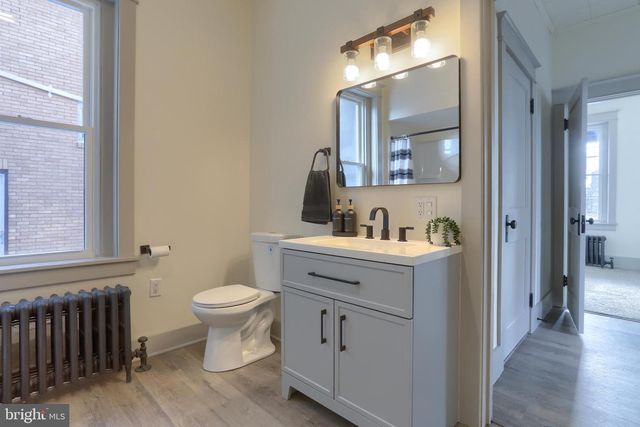 207 E LEHMAN ST, Lebanon, PA 17046