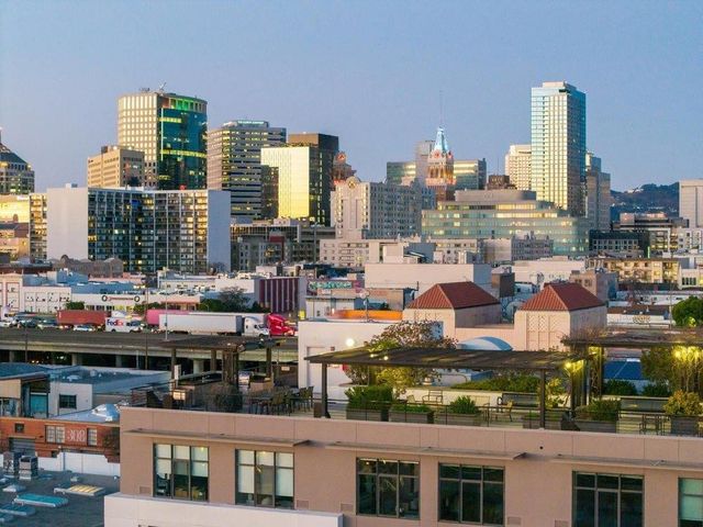 288 3Rd St 505, Oakland, CA 94607