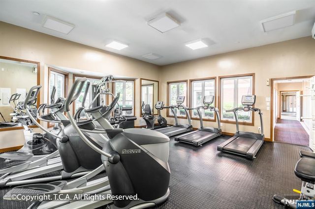 503 Livingston Court N503, Edgewater, NJ 07020